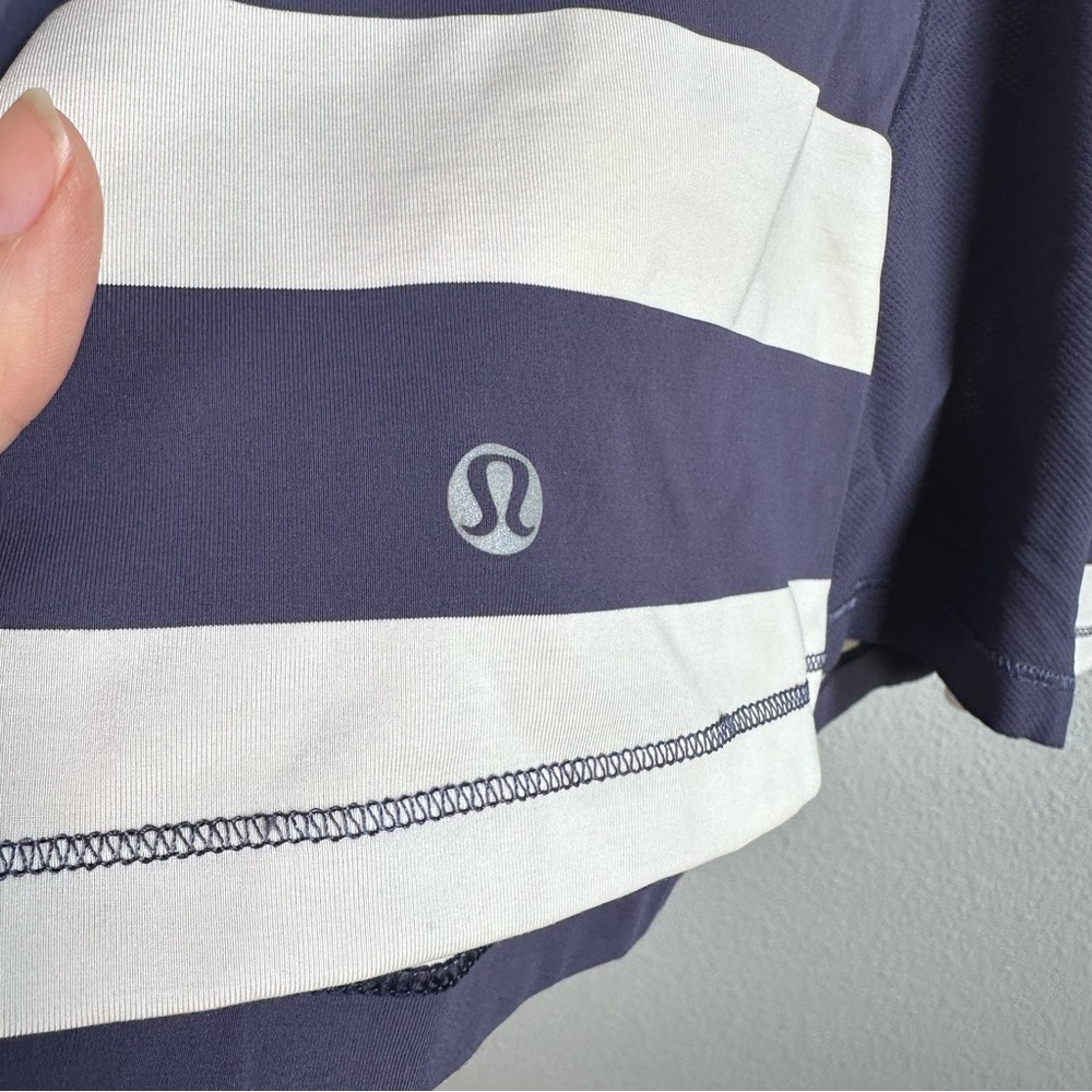 Lululemon Stuff Your Bra Tank II Workout Tank Top Blue White Stripe Women’s 6 - Picture 10 of 11